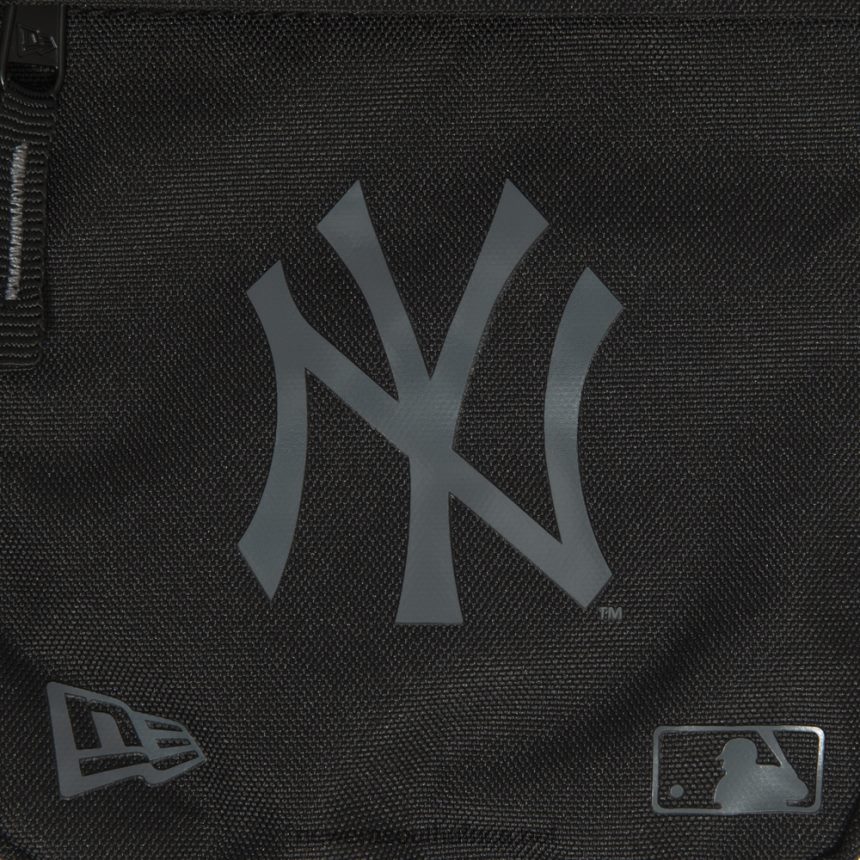 New York Yankees Logo Black Side Bag New Era TRBRBN3197