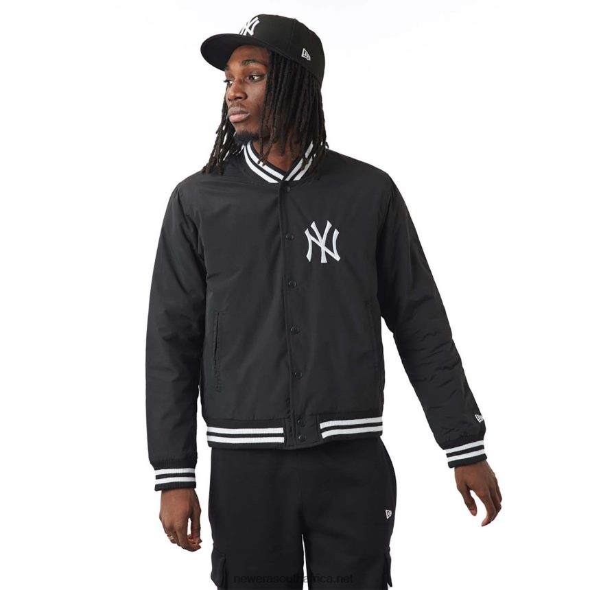 New York Yankees Team Logo Black Bomber Jacket New Era TRBRBN2584