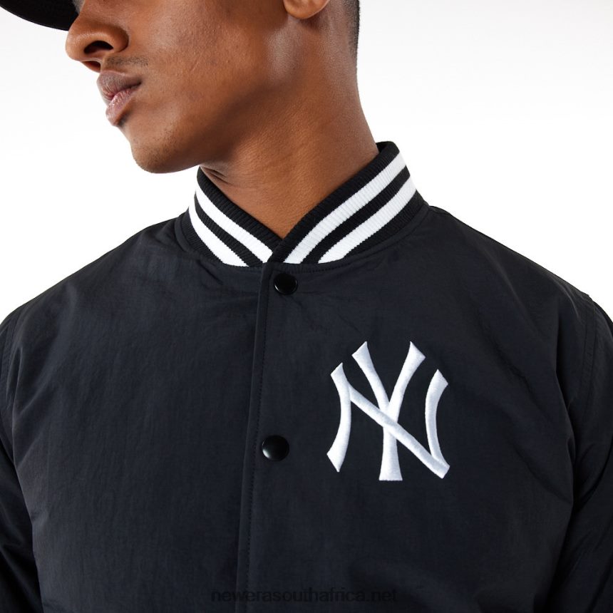 New York Yankees Team Logo Black Bomber Jacket New Era TRBRBN2584