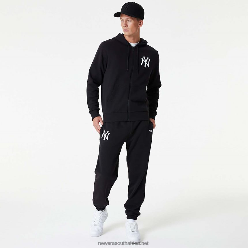 New York Yankees MLB League Essential Black Full-Zip Hoodie New Era TRBRBN2744