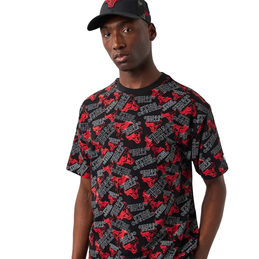 Chicago Bulls Logo Print Black Oversized T-Shirt New Era TRBRBN3087