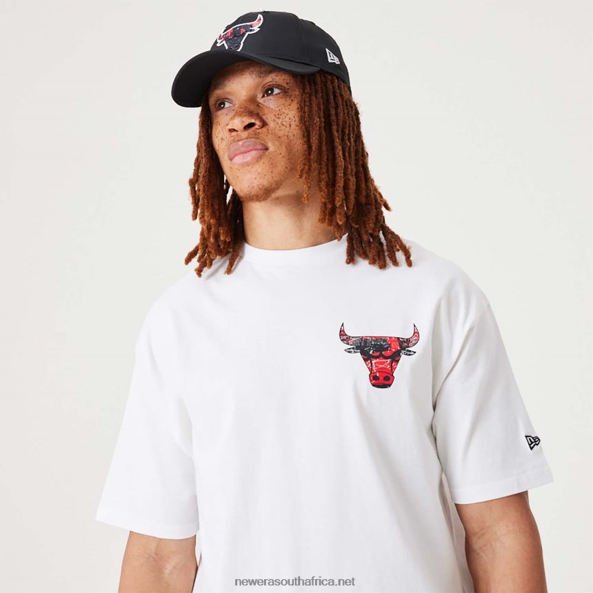 Chicago Bulls NBA Infill Team Logo White Oversized T-Shirt New Era TRBRBN3026