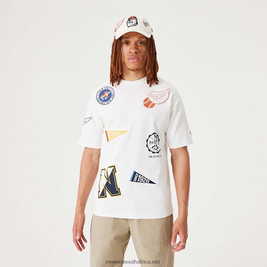 Heritage Badge Open White Oversized T-Shirt New Era TRBRBN3095