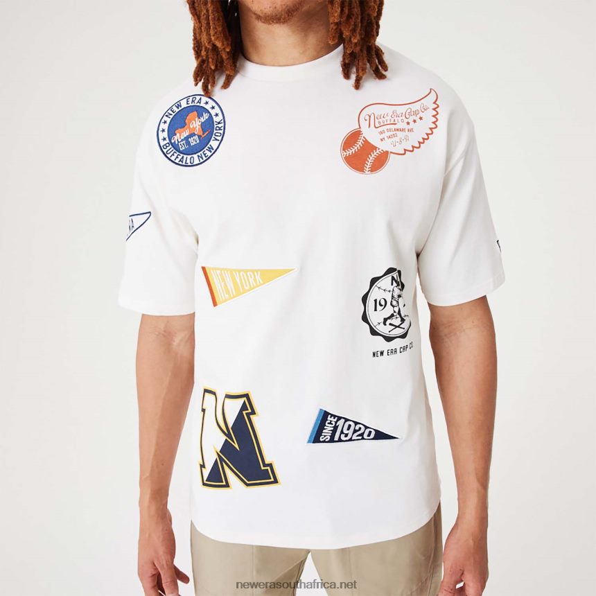 Heritage Badge Open White Oversized T-Shirt New Era TRBRBN3095