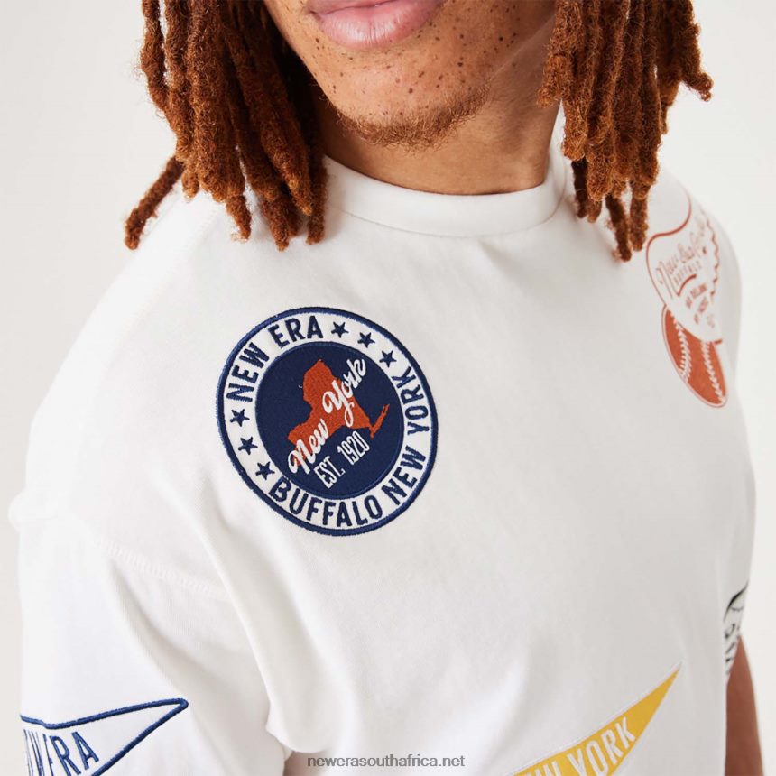 Heritage Badge Open White Oversized T-Shirt New Era TRBRBN3095