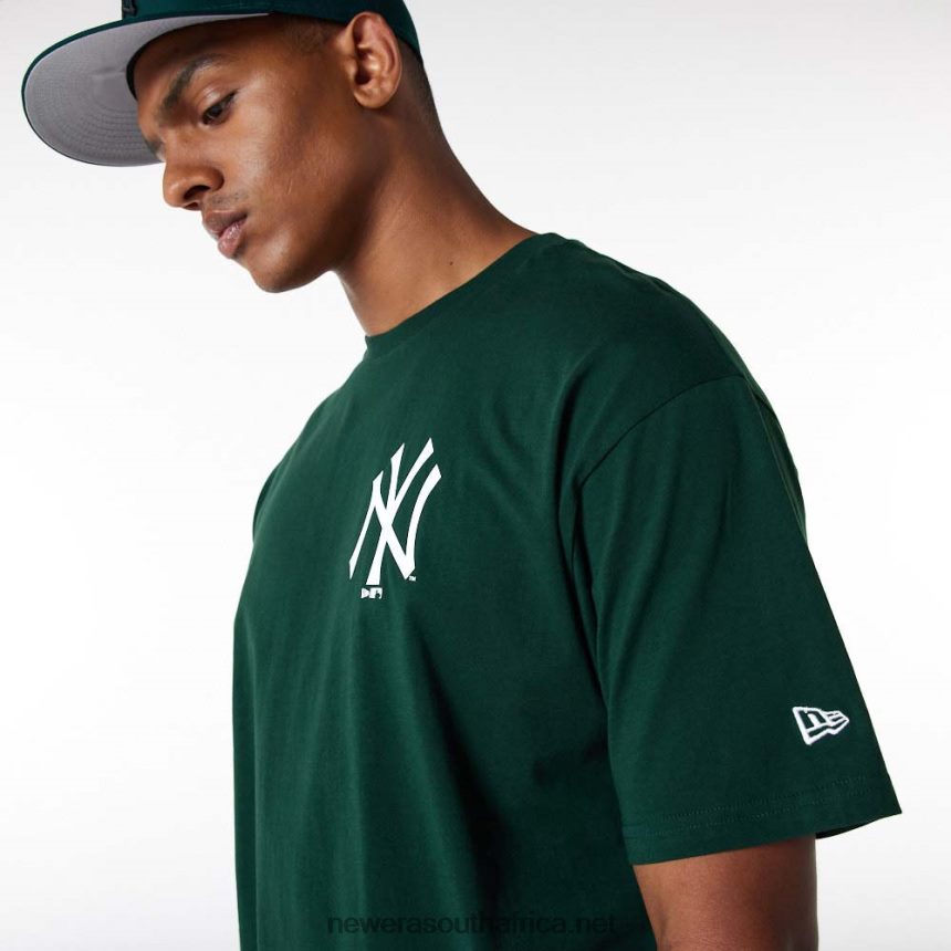 New York Yankees Essentials Oversized Dark Green T-Shirt New Era TRBRBN2917