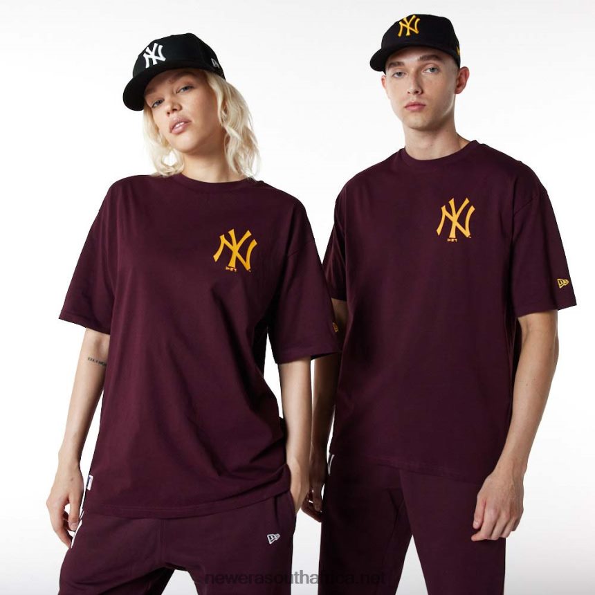 New York Yankees Essentials Oversized Dark Purple T-Shirt New Era TRBRBN2931