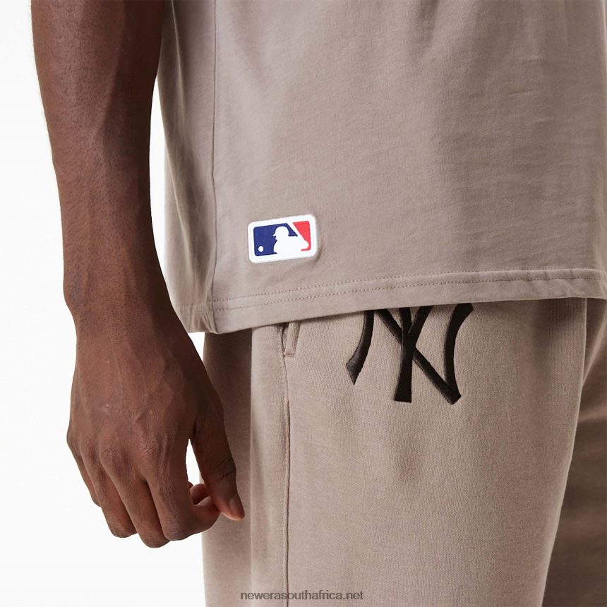 New York Yankees MLB Embroidered Logo Burnt Wood T-Shirt New Era TRBRBN3070