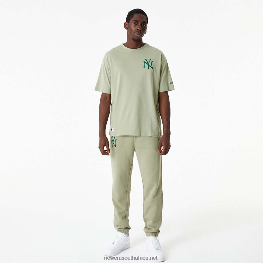 New York Yankees MLB Embroidered Logo Washed Khaki T-Shirt New Era TRBRBN3084