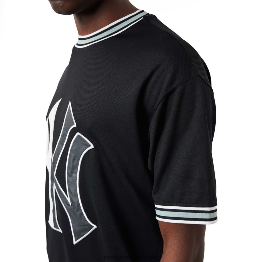 New York Yankees MLB Team Logo Black T-Shirt New Era TRBRBN3142