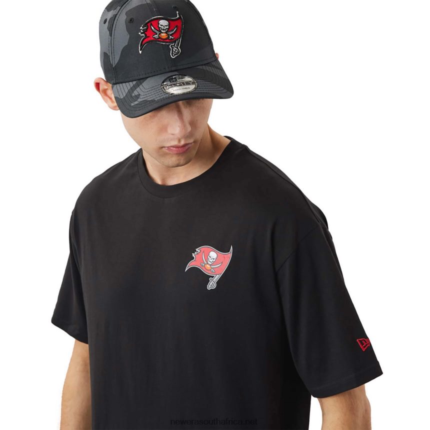 Tampa Bay Buccaneers NFL Logo Black Oversized T-Shirt New Era TRBRBN3156