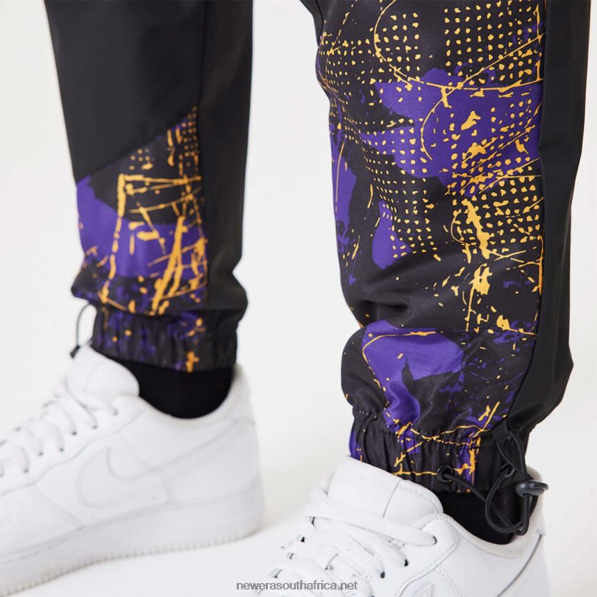 LA Lakers NBA All Over Print Panel Black Joggers New Era TRBRBN2595