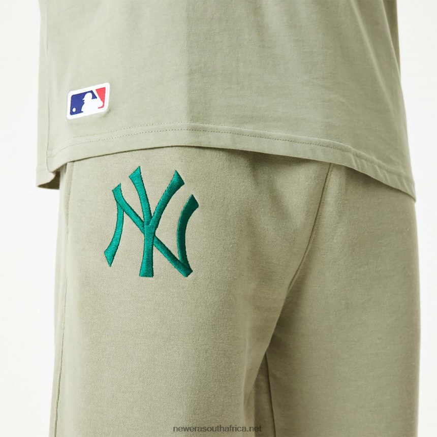 New York Yankees MLB Embroidered Logo Washed Khaki Joggers New Era TRBRBN2624