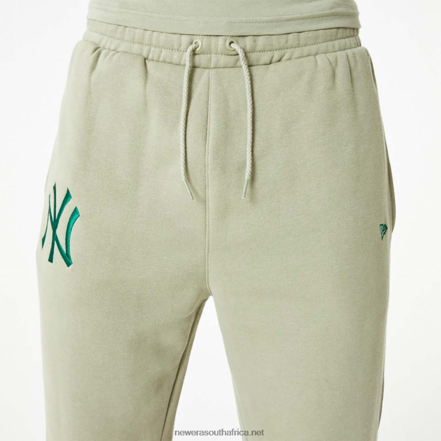 New York Yankees MLB Embroidered Logo Washed Khaki Joggers New Era TRBRBN2624