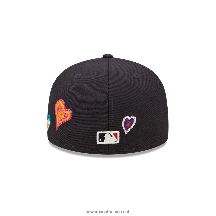 Atlanta Braves Chain Stitch Heart Navy 59FIFTY Fitted Cap New Era TRBRBN35