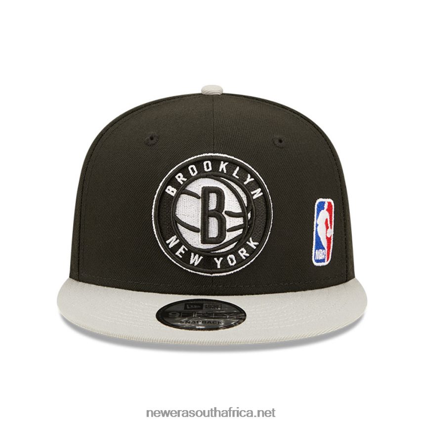 Brooklyn Nets NBA Black Letter Arch Black 9FIFTY Snapback Cap New Era TRBRBN1971