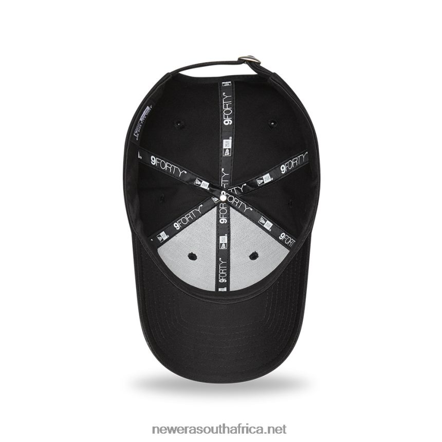 Chelsea FC Lion Crest Black 9FORTY Adjustable Cap New Era TRBRBN1667