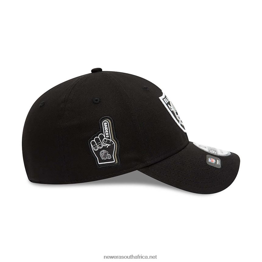 Las Vegas Raiders Team Side Patch Black 9FORTY Adjustable Cap New Era TRBRBN1778