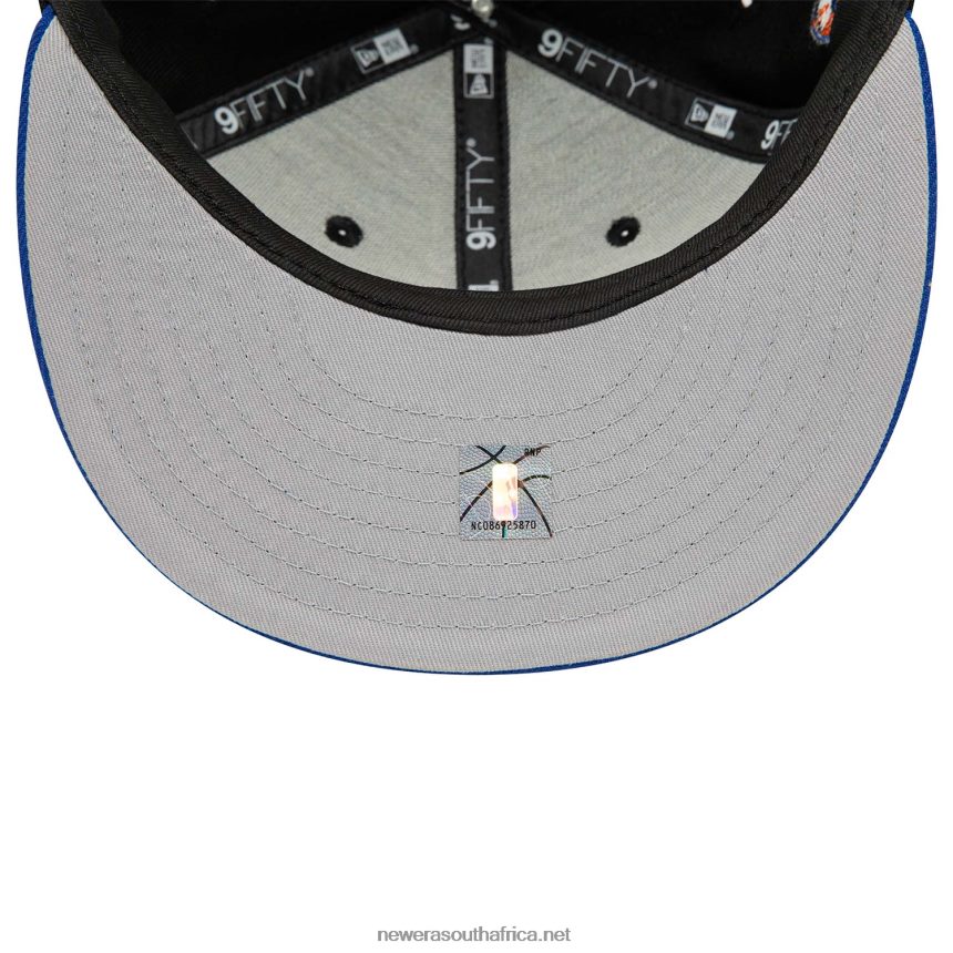 New York Knicks NBA Tip Off 2022 Black 9FIFTY Snapback Cap New Era TRBRBN2105