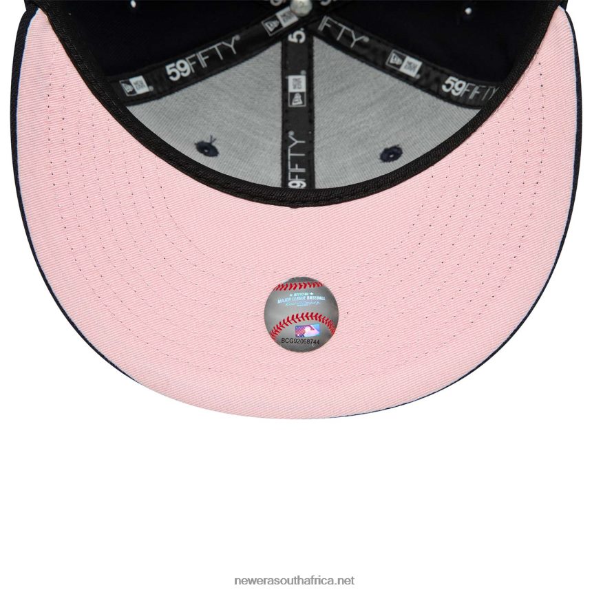 New York Yankees Chain Stitch Heart Navy 59FIFTY Fitted Cap New Era TRBRBN948