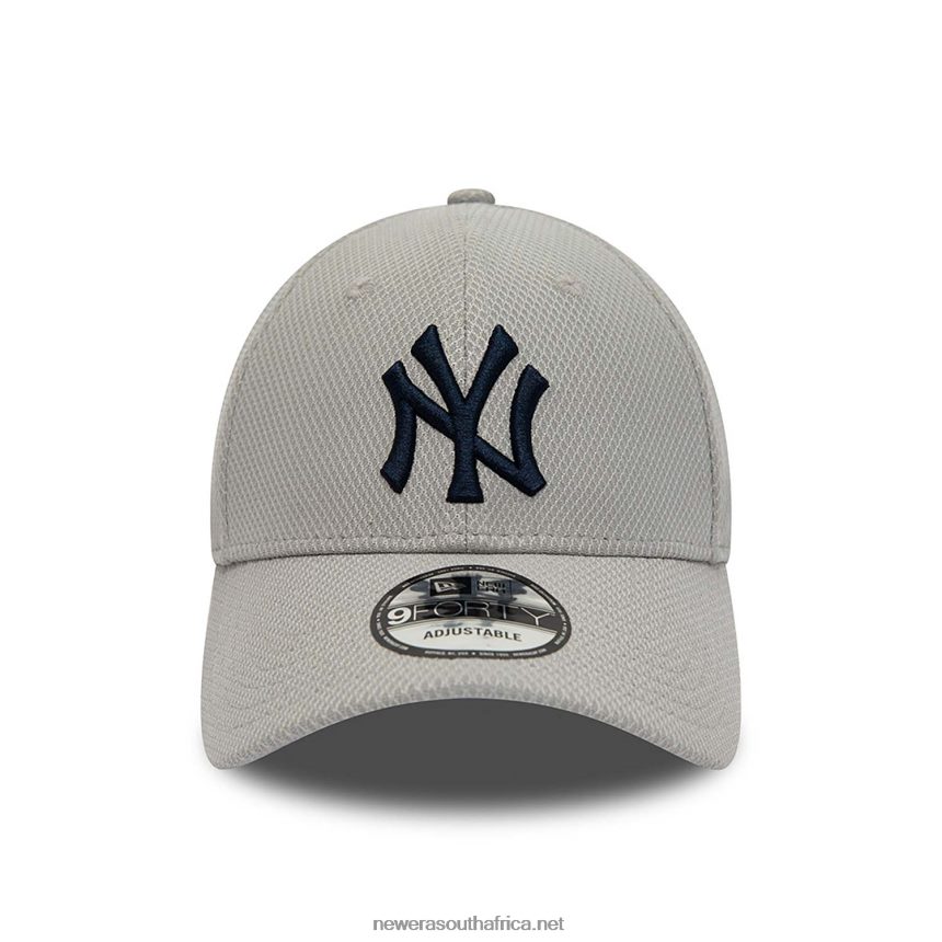 New York Yankees Diamond Era Essential Grey 9FORTY Adjustable Cap New Era TRBRBN1650