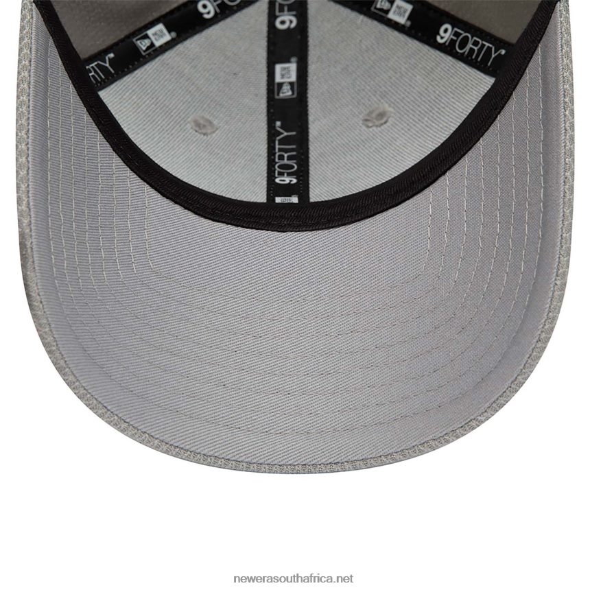 New York Yankees Diamond Era Essential Grey 9FORTY Adjustable Cap New Era TRBRBN1650