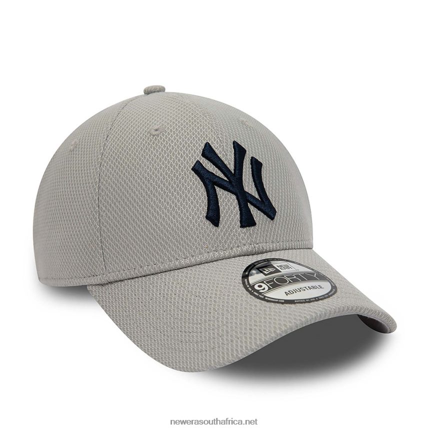 New York Yankees Diamond Era Essential Grey 9FORTY Adjustable Cap New Era TRBRBN1650