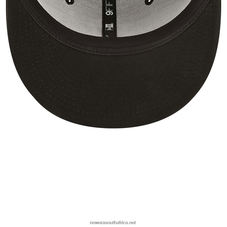 New York Yankees League Essential Black 9FIFTY Snapback Cap New Era TRBRBN1922