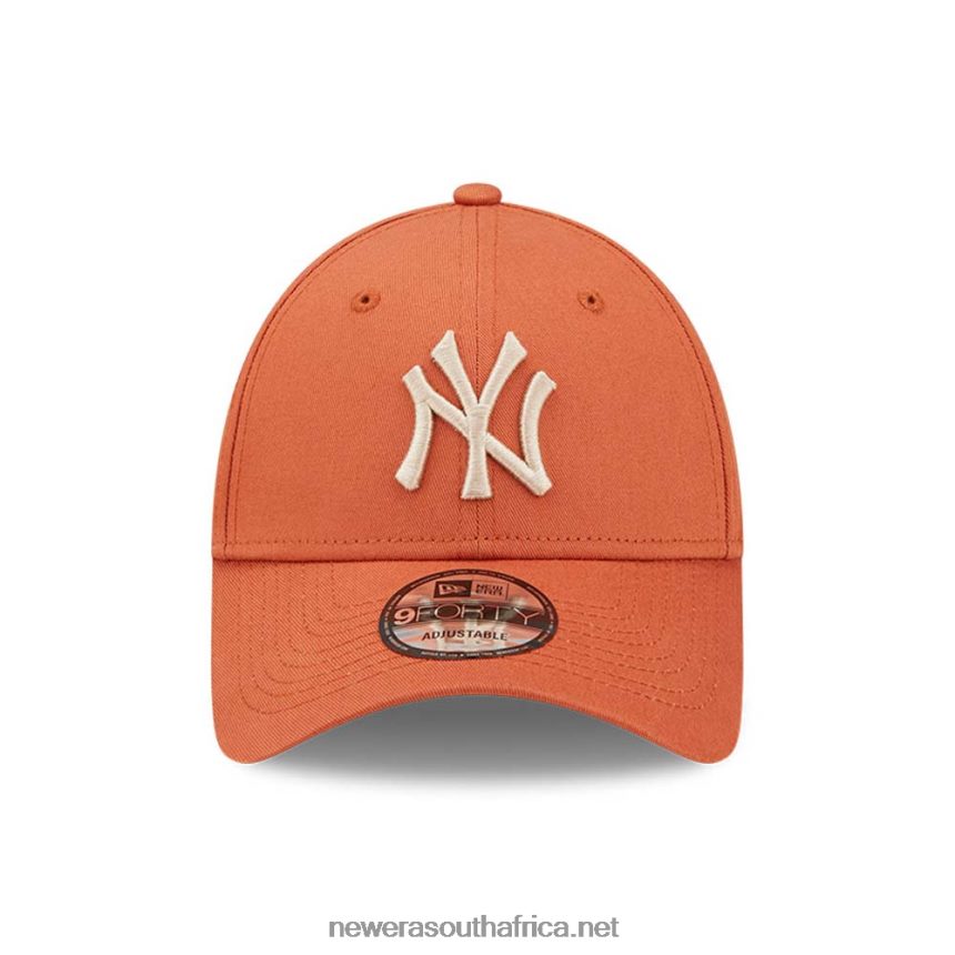 New York Yankees League Essential Peach 9FORTY Adjustable Cap New Era TRBRBN1632