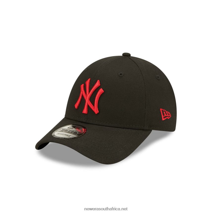 New York Yankees League Essentials Black 9FORTY Adjustable Cap New Era TRBRBN1481