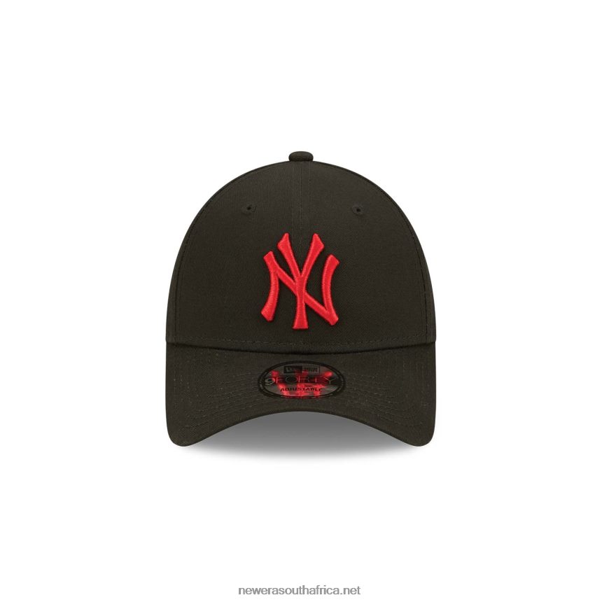 New York Yankees League Essentials Black 9FORTY Adjustable Cap New Era TRBRBN1481