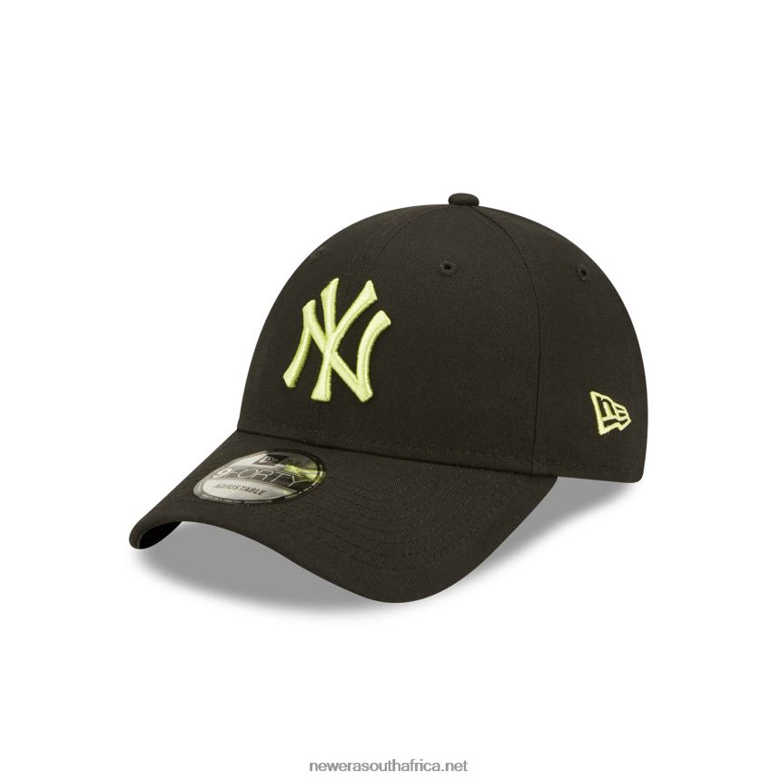 New York Yankees League Essentials Black 9FORTY Adjustable Cap New Era TRBRBN1517