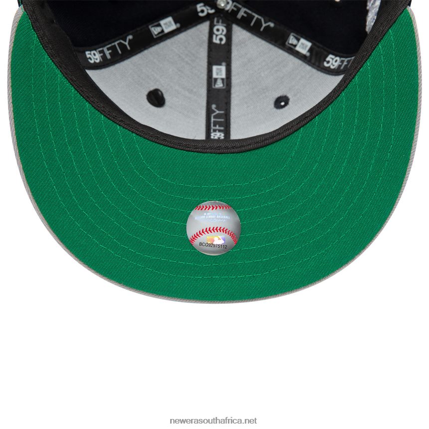 New York Yankees MLB Pin Badge Navy 59FIFTY Fitted Cap New Era TRBRBN1057