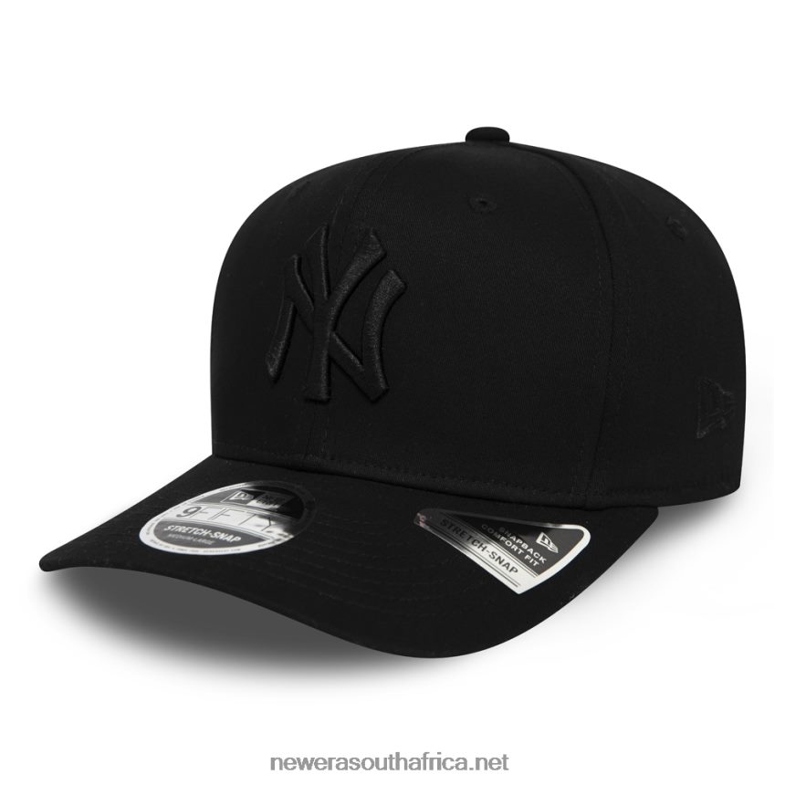 New York Yankees Tonal Black 9FIFTY Stretch Snap Cap New Era TRBRBN2143