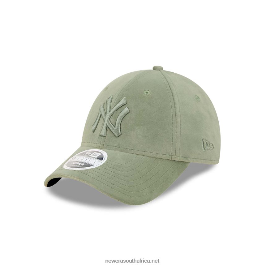 New York Yankees Womens Green 9FORTY Adjustable Cap New Era TRBRBN1685
