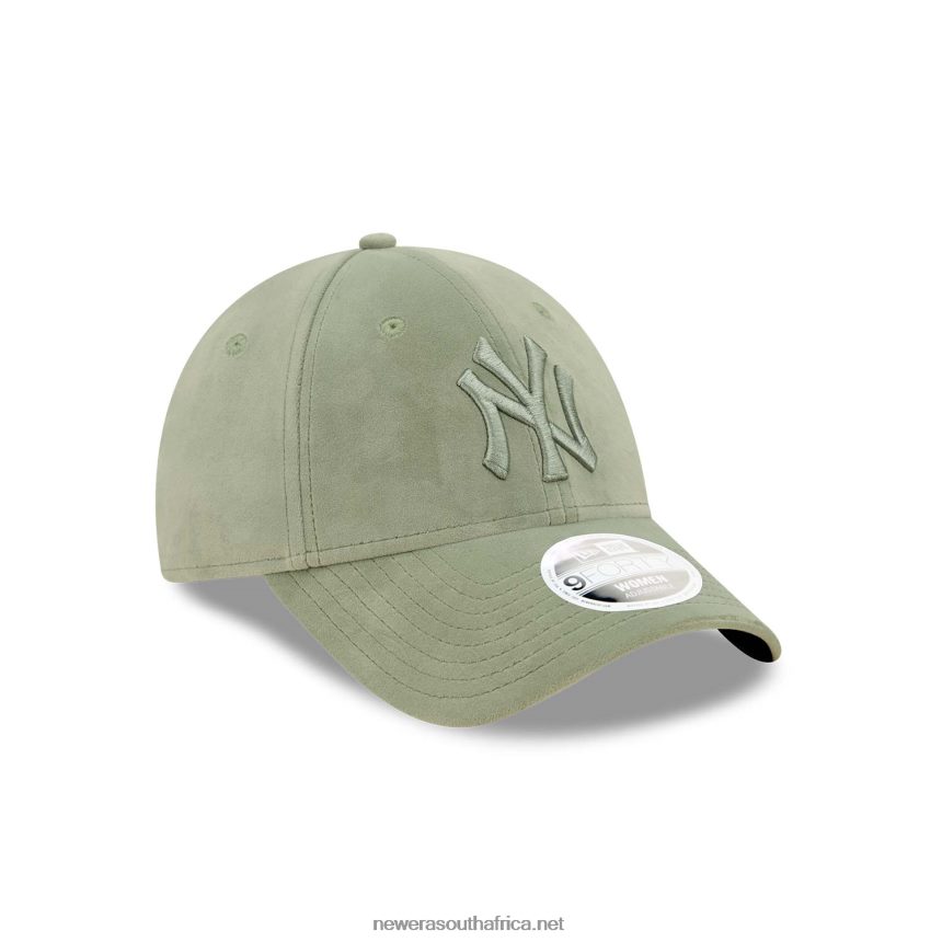 New York Yankees Womens Green 9FORTY Adjustable Cap New Era TRBRBN1685