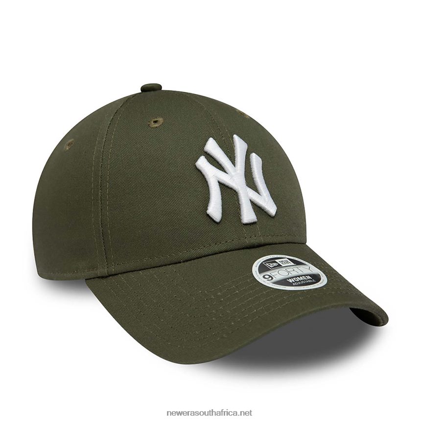 New York Yankees Womens League Essential Green 9FORTY Adjustable Cap New Era TRBRBN1663