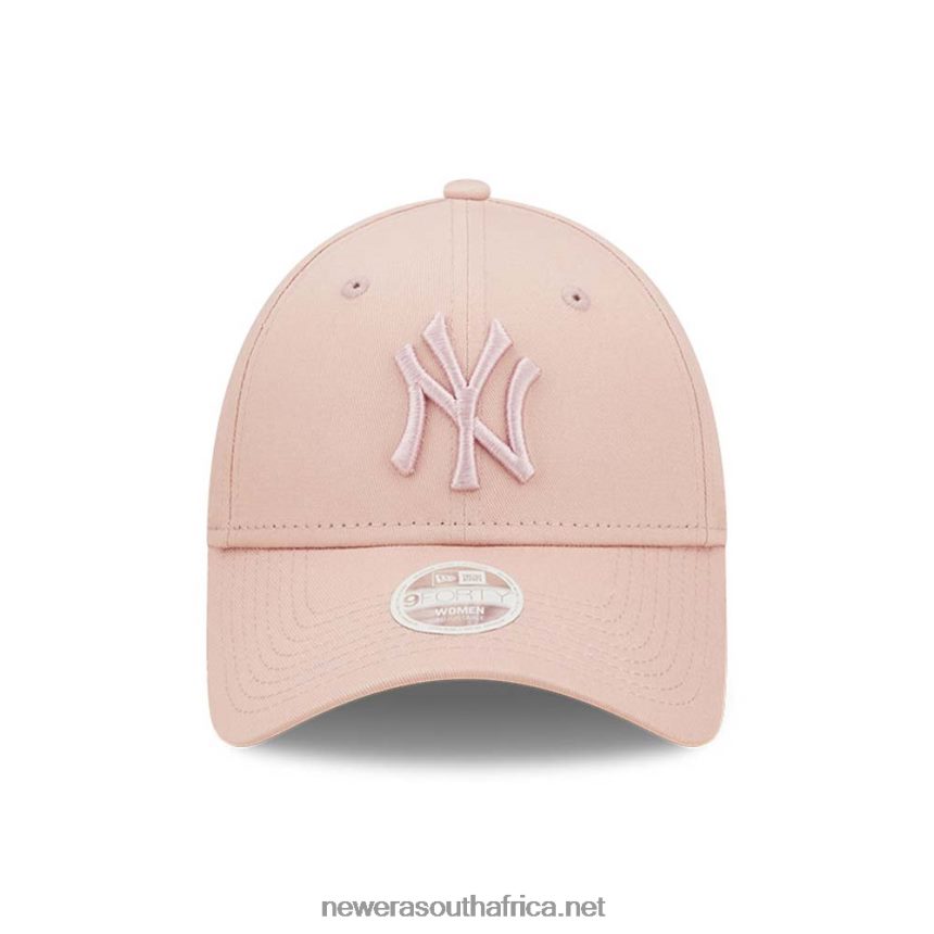 New York Yankees Womens League Essential Pink 9FORTY Adjustable Cap New Era TRBRBN1697