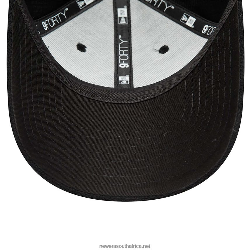 New York Yankees Womens Towelling Black 9FORTY Adjustable Cap New Era TRBRBN1660