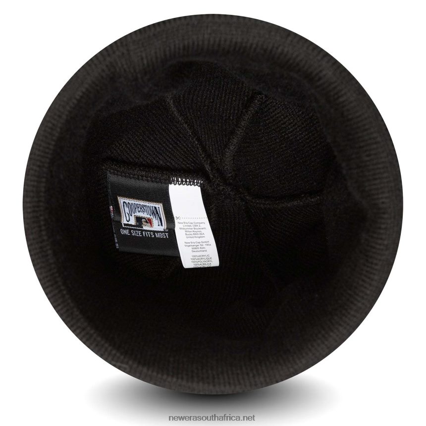 New York Yankees Black Polar Lights Beanie Hat New Era TRBRBN2489